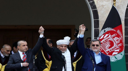 Gani kaçtı yardımcısı kendini cumhurbaşkanı ilan etti