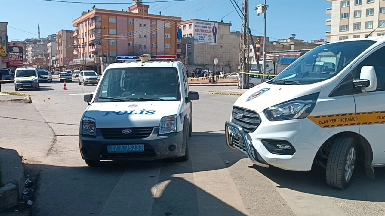 Gaziantep'te kasaplar�n silahl� m��teri kavgas�: 2 yaral�