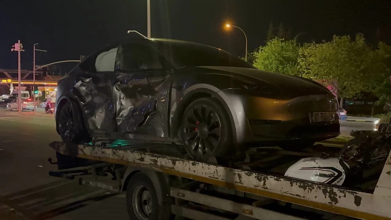 Gaziantep'te lks ara ile motosiklet arpt: 1 l, 1 ar yaral