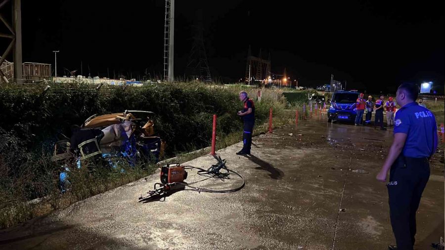 Gelibolu'da trafik kazas�: 1 �l�