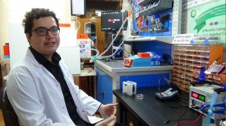 Genç girişimciler kendi imkanlarıyla solunum cihazı yaptı