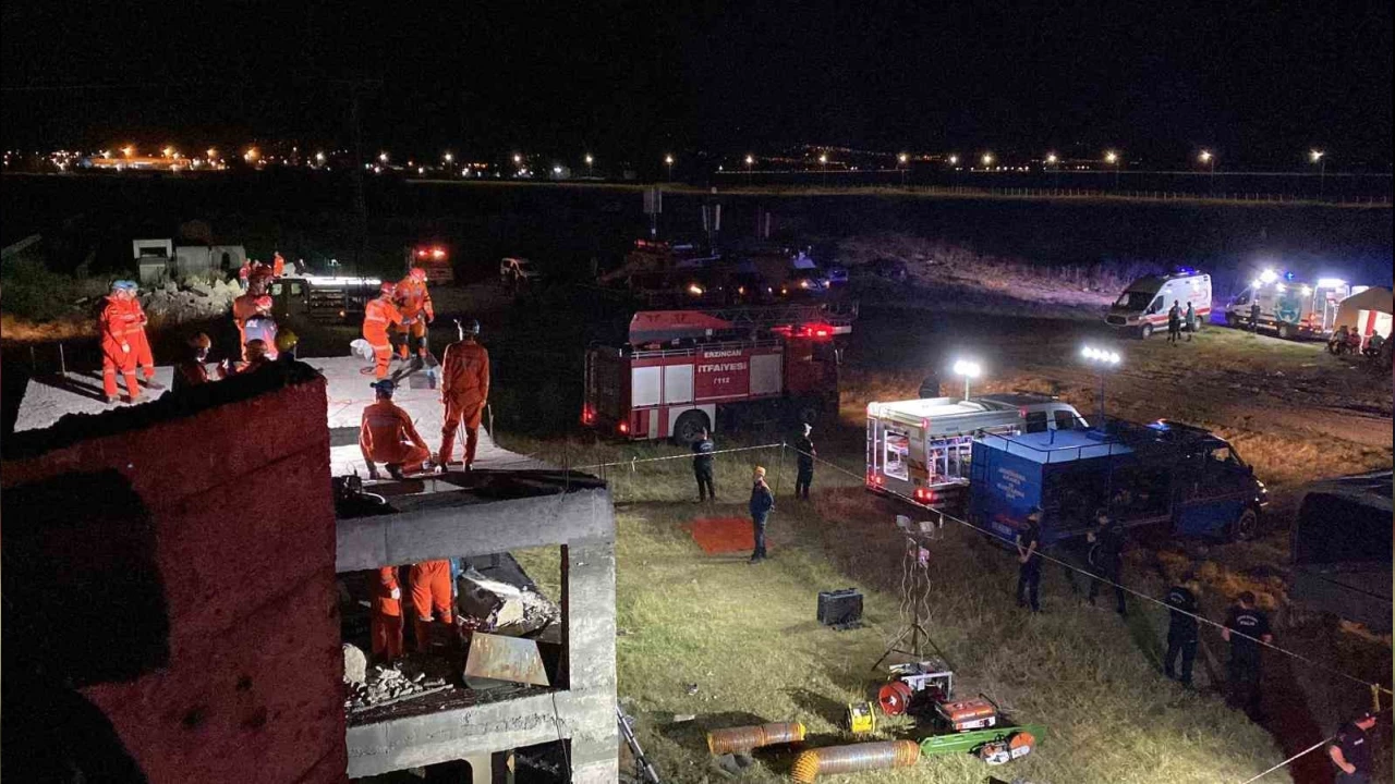 Ger�e�ini aratmayan deprem tatbikat�