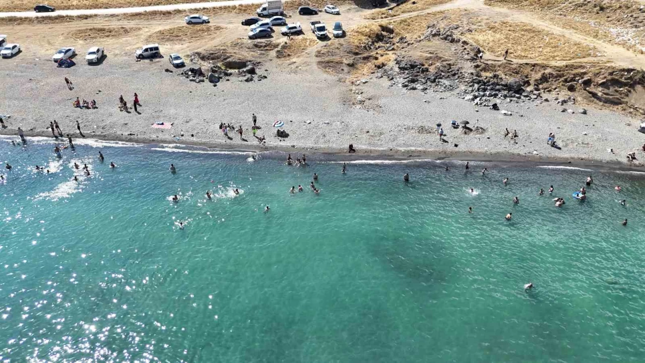 G�l sahilleri denizi aratmad�