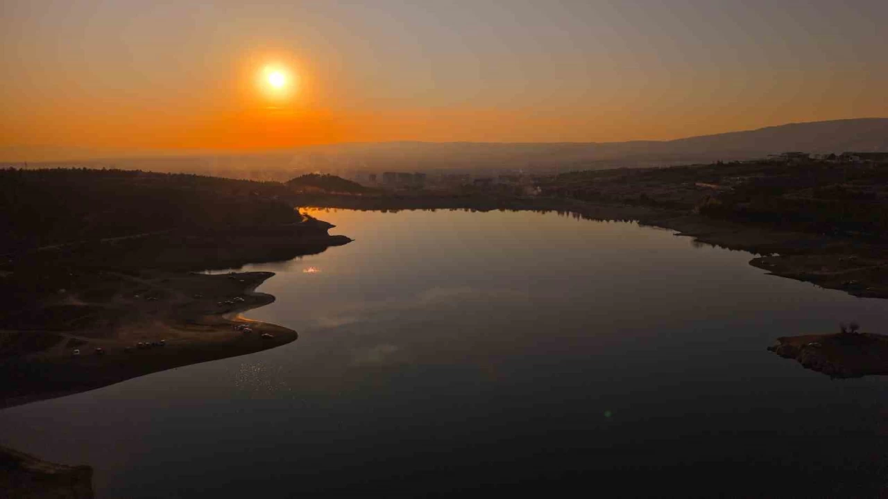 Gn batm manzarasyla mest ediyor