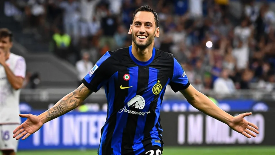 Hakan Çalhanoğlu, kanarya olacak mı?