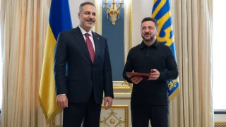 Hakan Fidan’a Kiev’de ‘İkinci Derece’ Nişan
