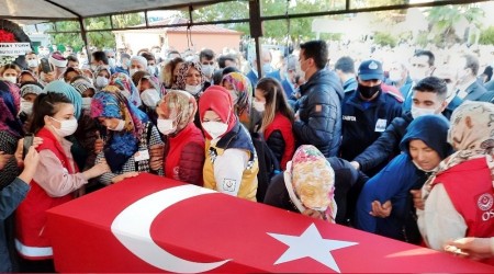 Hakkari şehidi son yolculuğuna uğurlandı