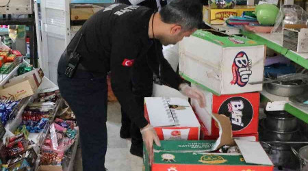 Haliliye'de tarihi geçmiş bin 250 ürün imha edildi