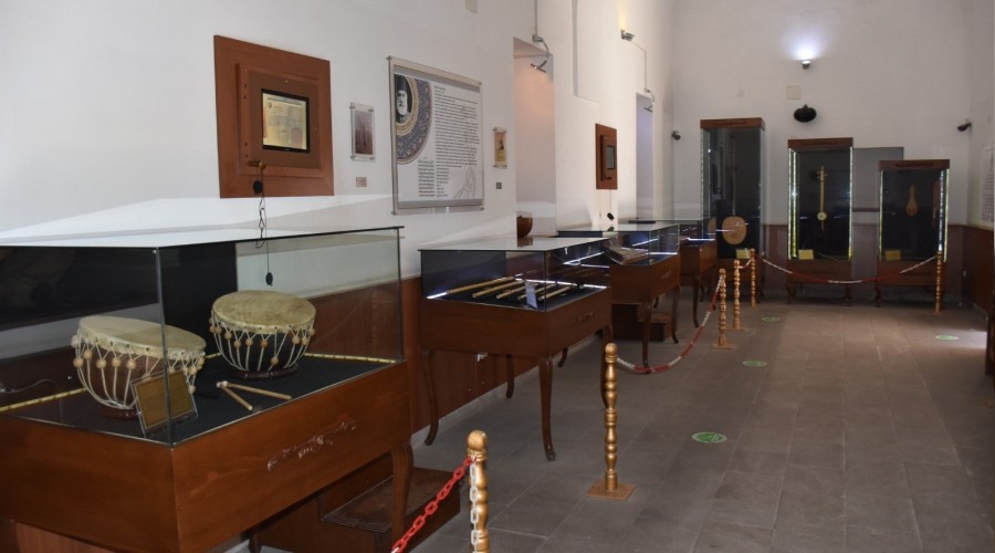 Hem m�ze hem de kafe 