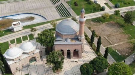 Hrszlar caminin kurunlarn ald