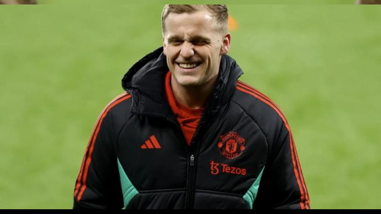 Hollandal oyuncu, United'dan ayrld
