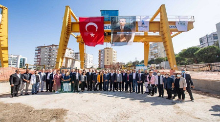 Hükümetin katılım sağlamadığı açılış töreni