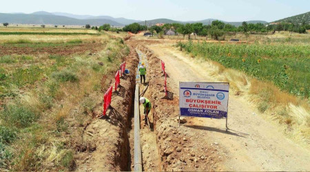 İçme suyu hatları baştan aşağı değişiyor