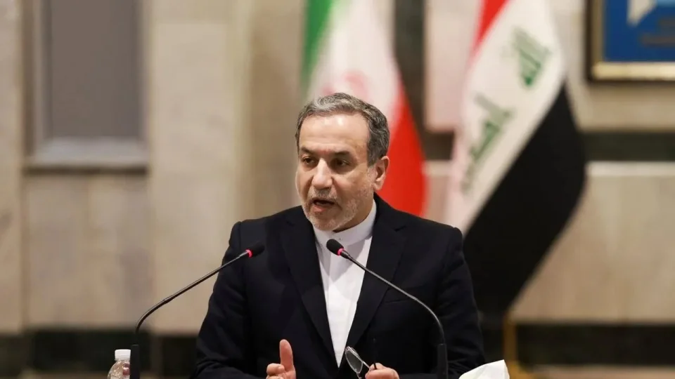 İran: İslamabad mutabakatına birkaç adım kala abluka tehdidiyle karşı karşıya kaldık