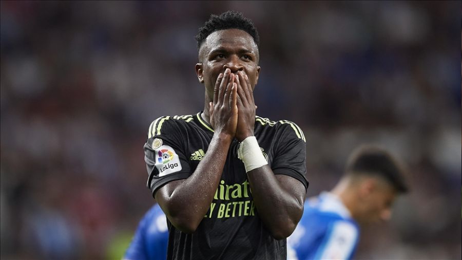 Irk�� hakarete men cezas�