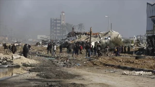 srail Gazze'de en az 29 Filistinliyi daha ehit etti