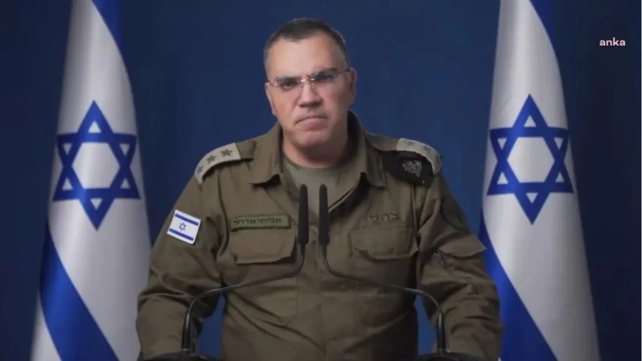 �srail ordusu, Gazze'nin kuzeyindeki Cibaliya M�lteci Kamp� ve 9 mahalle i�in tahliye uyar�s� yapt�