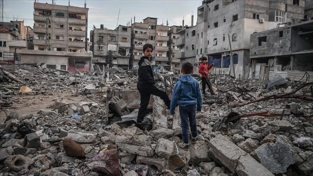 İsrail'in 274 gündür saldırılarını sürdürdüğü Gazze'de can kaybı 38 bin 98'e çıktı