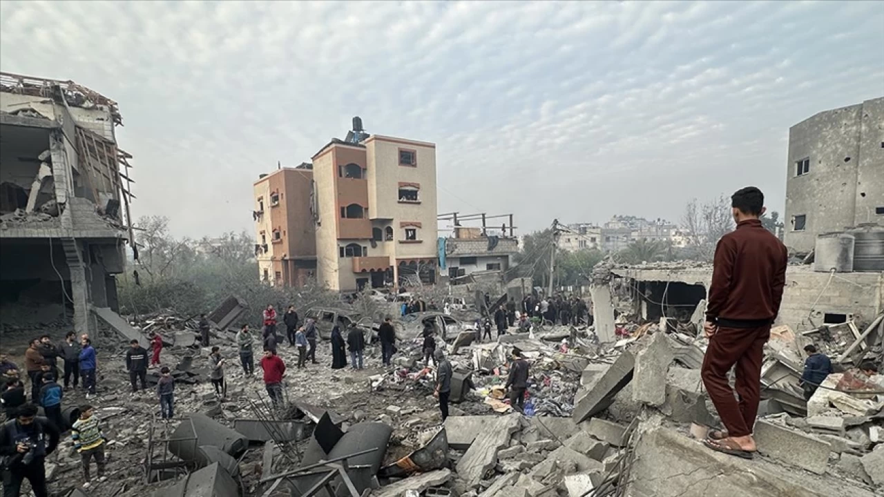 İsrail'in Gazze'ye düzenlediği saldırılarda 33 Filistinli öldü