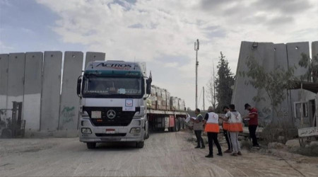 İsrail'in Gazze'yi abluka altında tutmasının 41. gününde ilk yakıt sevkiyatı başladı