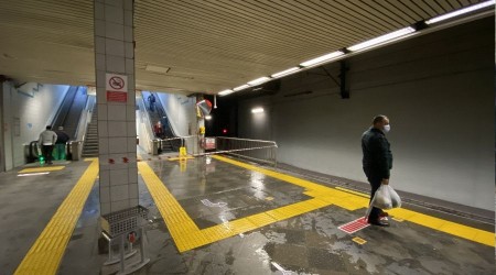 İstanbul Metrosunun tavanı aktı
