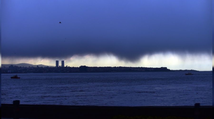 stanbul'da dolu ya etkili oldu