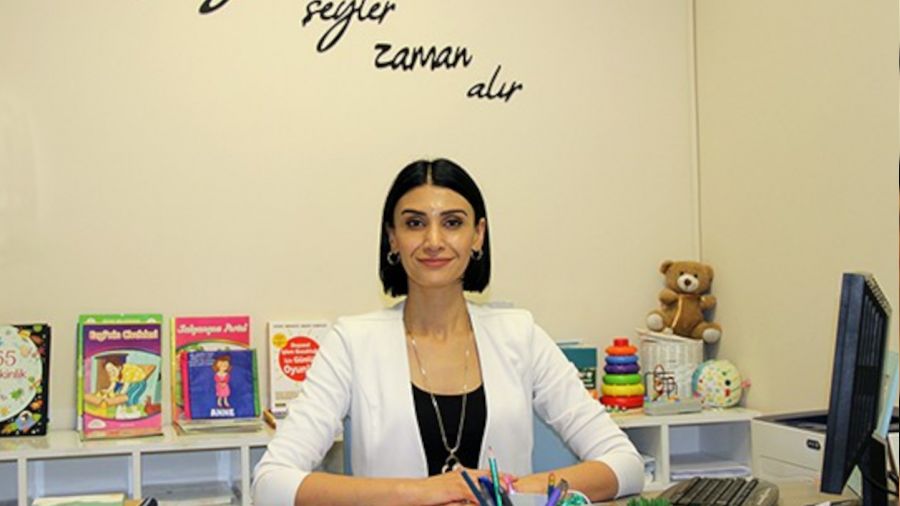 �stemsiz hareketler serebral palsi belirtisi olabilir