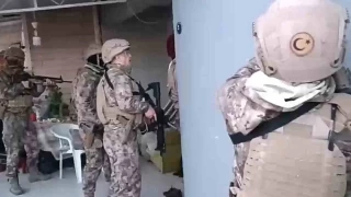İzmir merkezli bahis operasyonunda 10 kişi tutuklandı