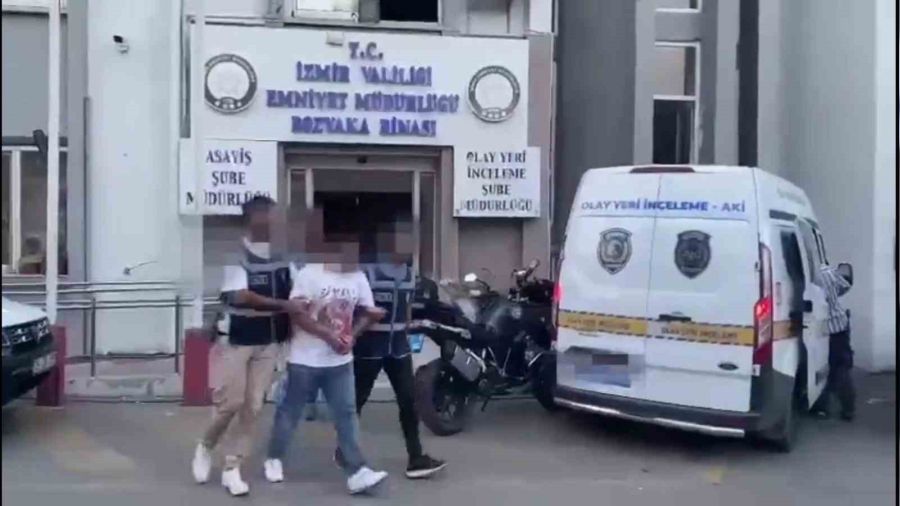 �zmir'de 1280 y�l hapis cezas�yla aranan firari yakaland�