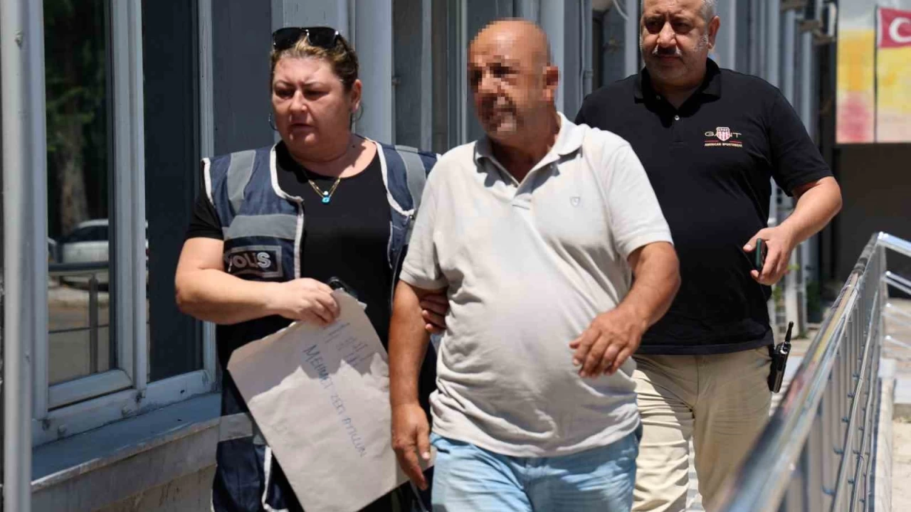 zmir'de 2 kii elektrik akmna kaplp lmt 