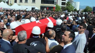 zmir'de ehit den polisler gzyalaryla uurland