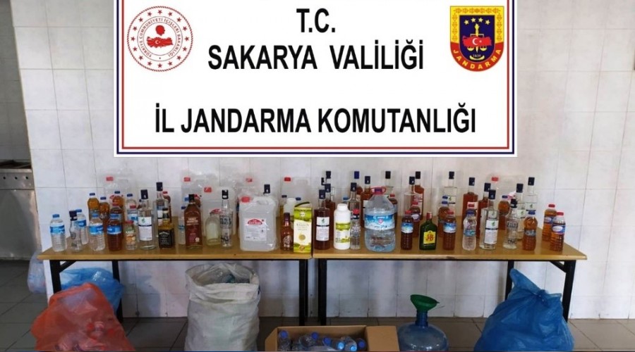 Kaçak içki operasyonunda 2 kişi gözaltına alındı