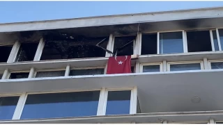 Kadky'de apartman dairesi alev alev yand