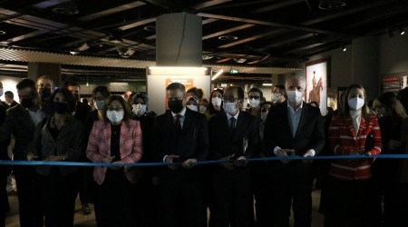 Kadn kahramanlar sergisi, Trkiye'de ilk kez Gaziantep'te