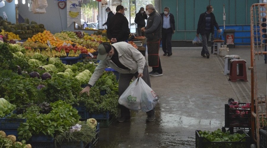 Kapal� pazar esnaf� HES kodu uygulamas� istiyor