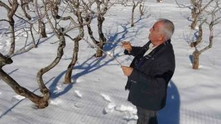 Kar ya���� Gaziantep'te �ift�inin y�z�n� g�ld�rd�