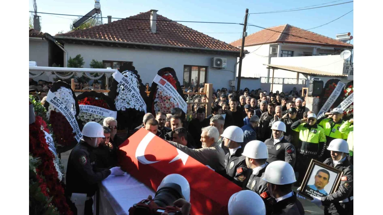 Kazada şehit olan Polis Memuru Ali Barut son yolculuğuna uğurlandı