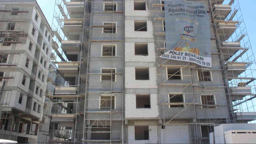 Kilis'te işçi 4. kattan düştü