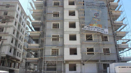 Kilis'te işçi 4. kattan düştü