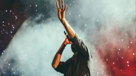 Kırgızistan'da playback yasağı