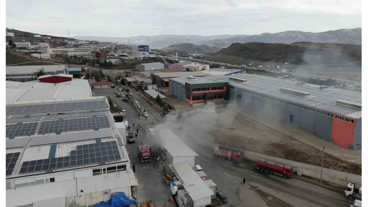 Kırıkkale'de aynı OSB'de çıkan ikinci yangın kontrol altına alındı