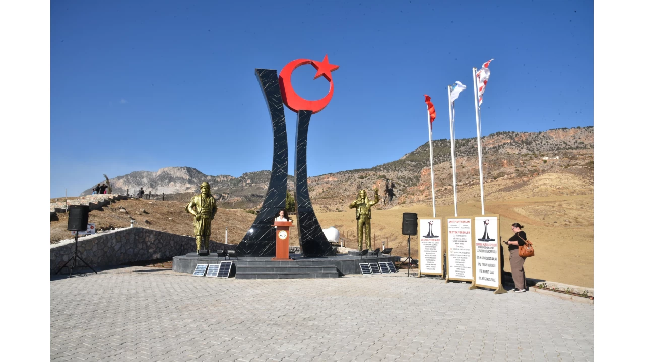 KKTC'de Sarı Çizmeli Mehmet Ağa Anıtı açıldı