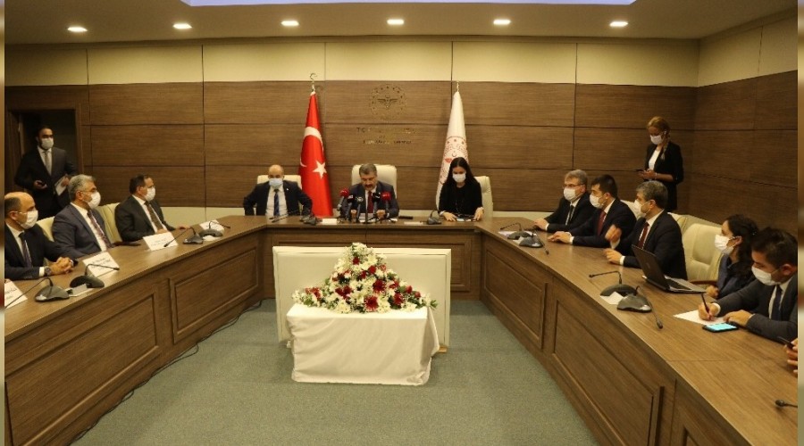 Koca: 'Karşımızda artık 2 virüs var'