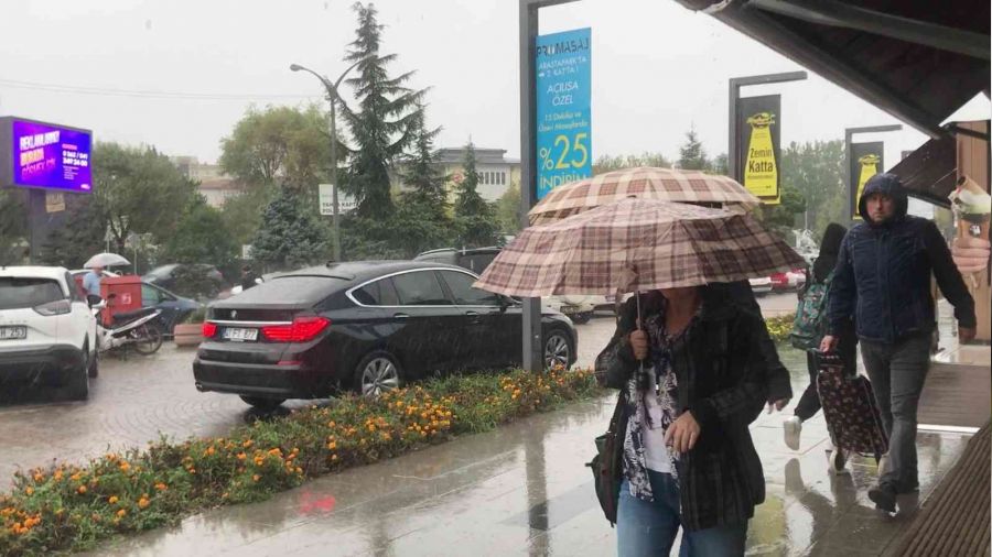 Kocaeli'de sağanak etkili oluyor