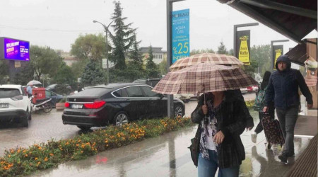 Kocaeli'de sağanak etkili oluyor