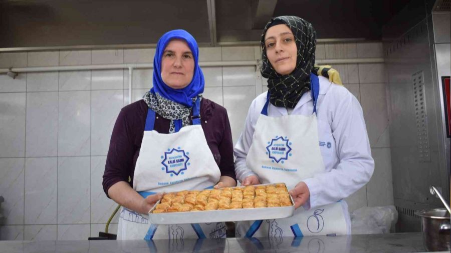 Kooperatifi kadnlarn bayram mesaisi