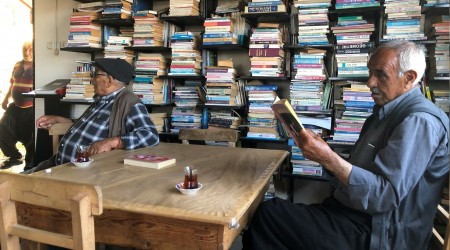 Köy kahvehanesiydi, kıraathaneye dönüştü