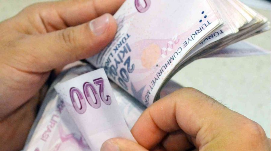 Kredi kartında takibe girenler yüzde 147 arttı