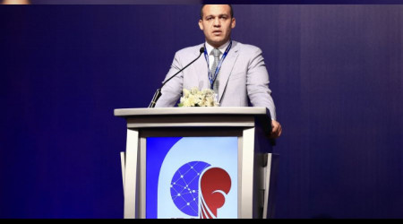 Kremlev başkanlığını korudu