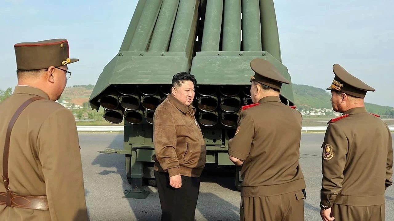 Kuzey Kore, yeni çok namlulu roketatar sistemini test etti